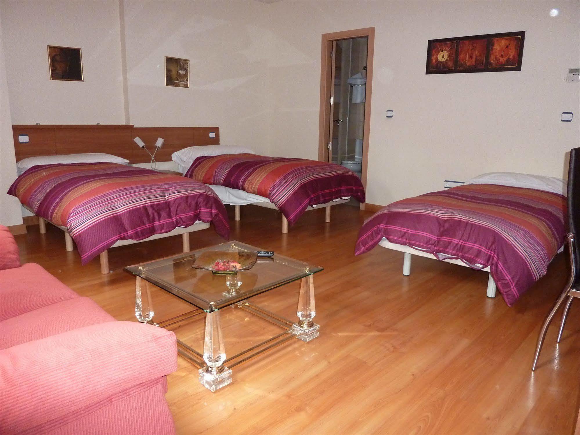 Hostal La Morada La Cistérniga Exteriér fotografie