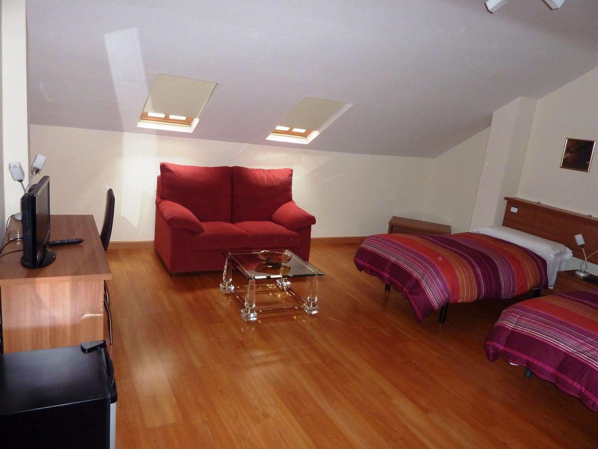 Hostal La Morada La Cistérniga Exteriér fotografie