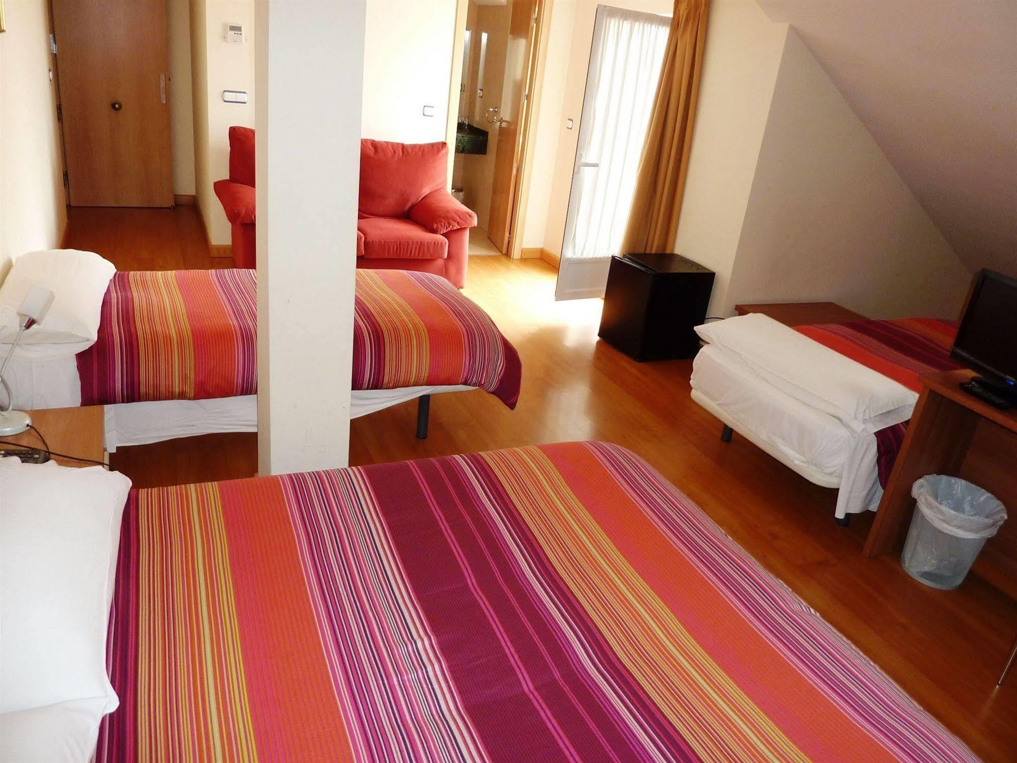 Hostal La Morada La Cistérniga Exteriér fotografie