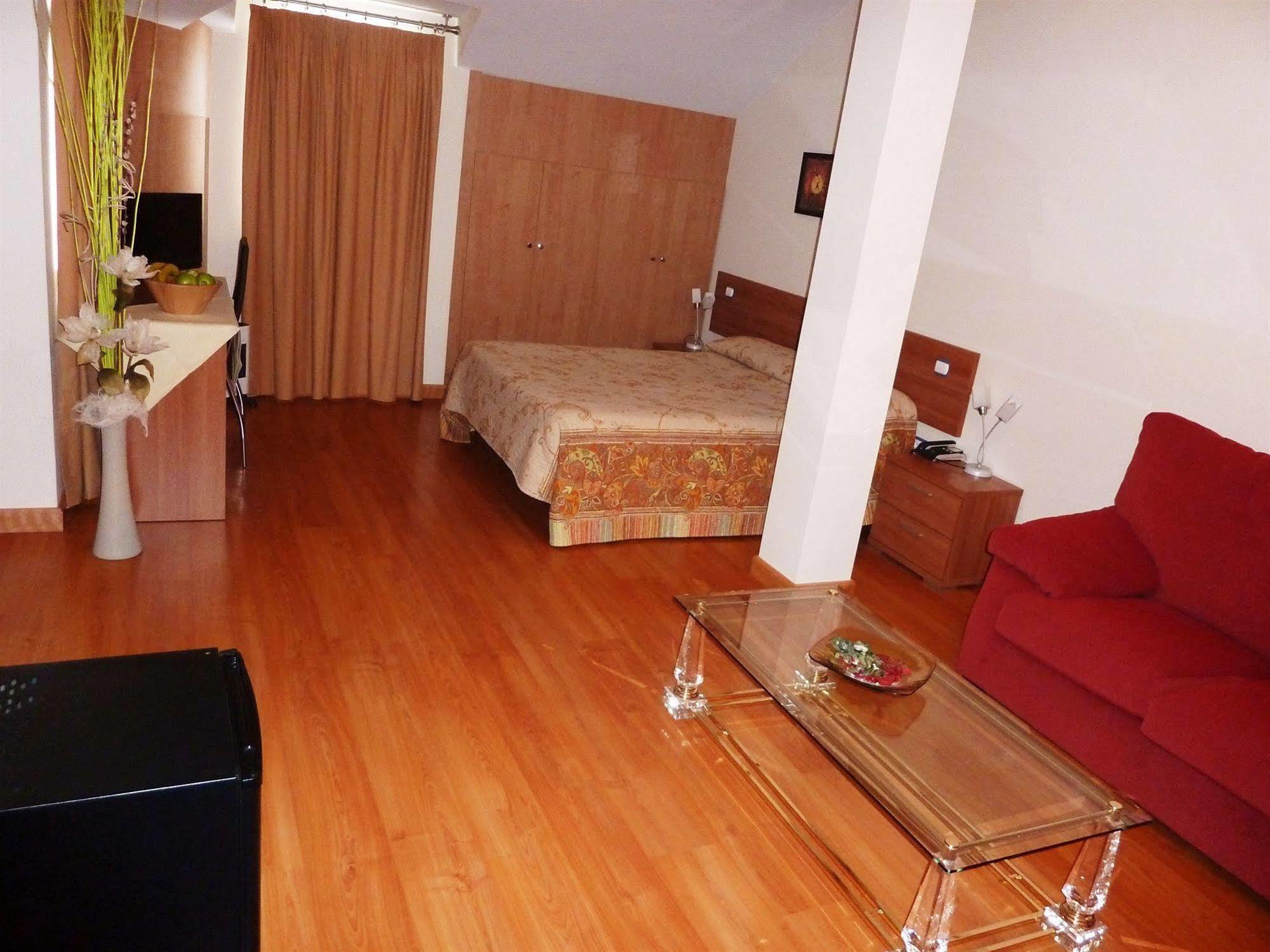 Hostal La Morada La Cistérniga Exteriér fotografie
