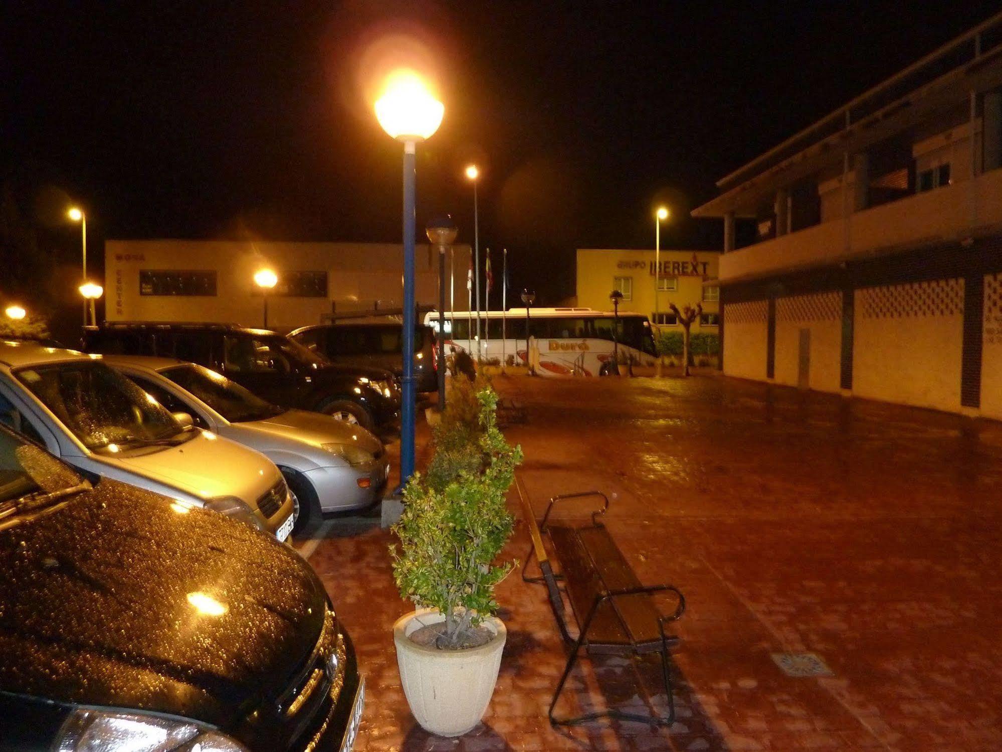 Hostal La Morada La Cistérniga Exteriér fotografie